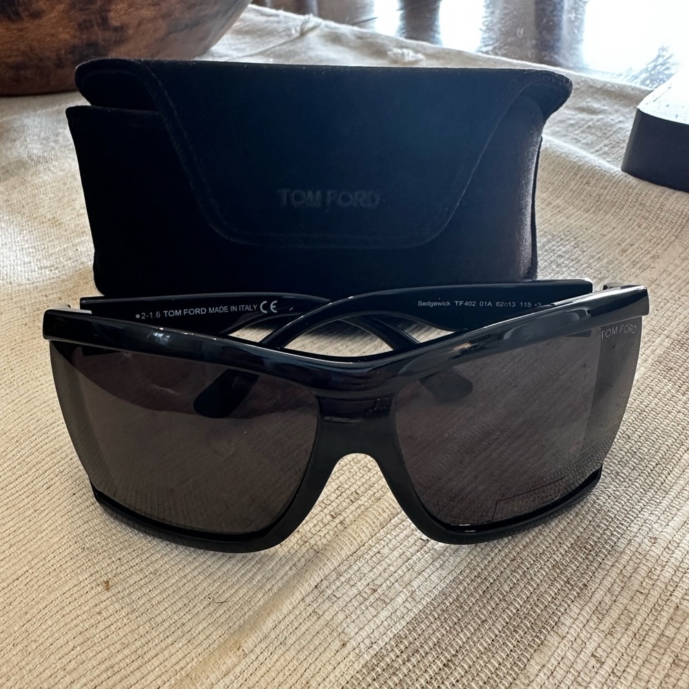 Tom Ford SEDGEWICK Black / Gray Sunglasses TF402 01A 62mm